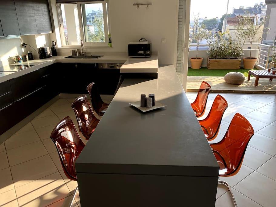 Spacious And Sunkissed 3Br & 2 Bathrooms Apartment Athens Exterior photo